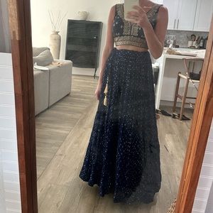 Indian Lehenga Choli *brand new*, adjustable (drawstring) skirt, S top